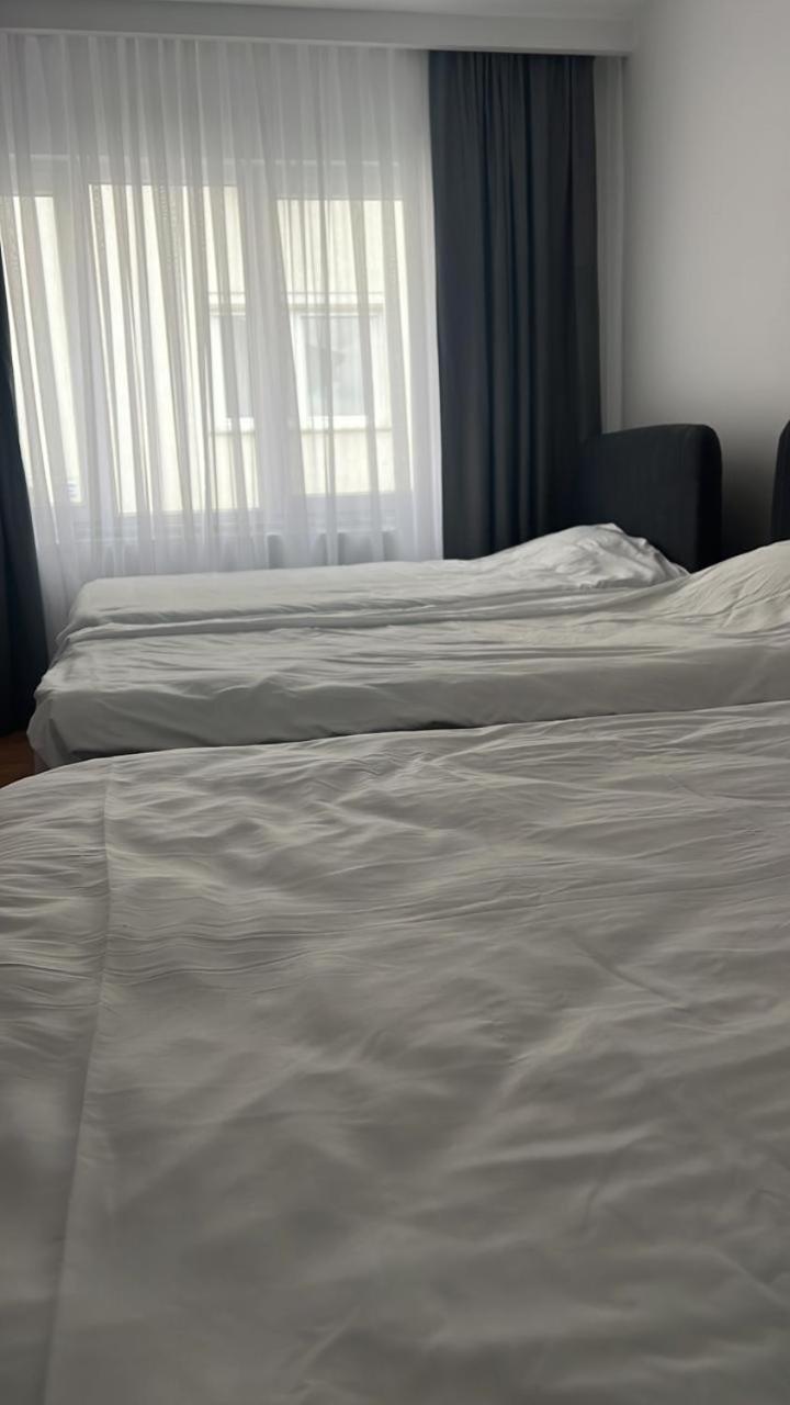 Pristina Kosovo Inn Bagian luar foto